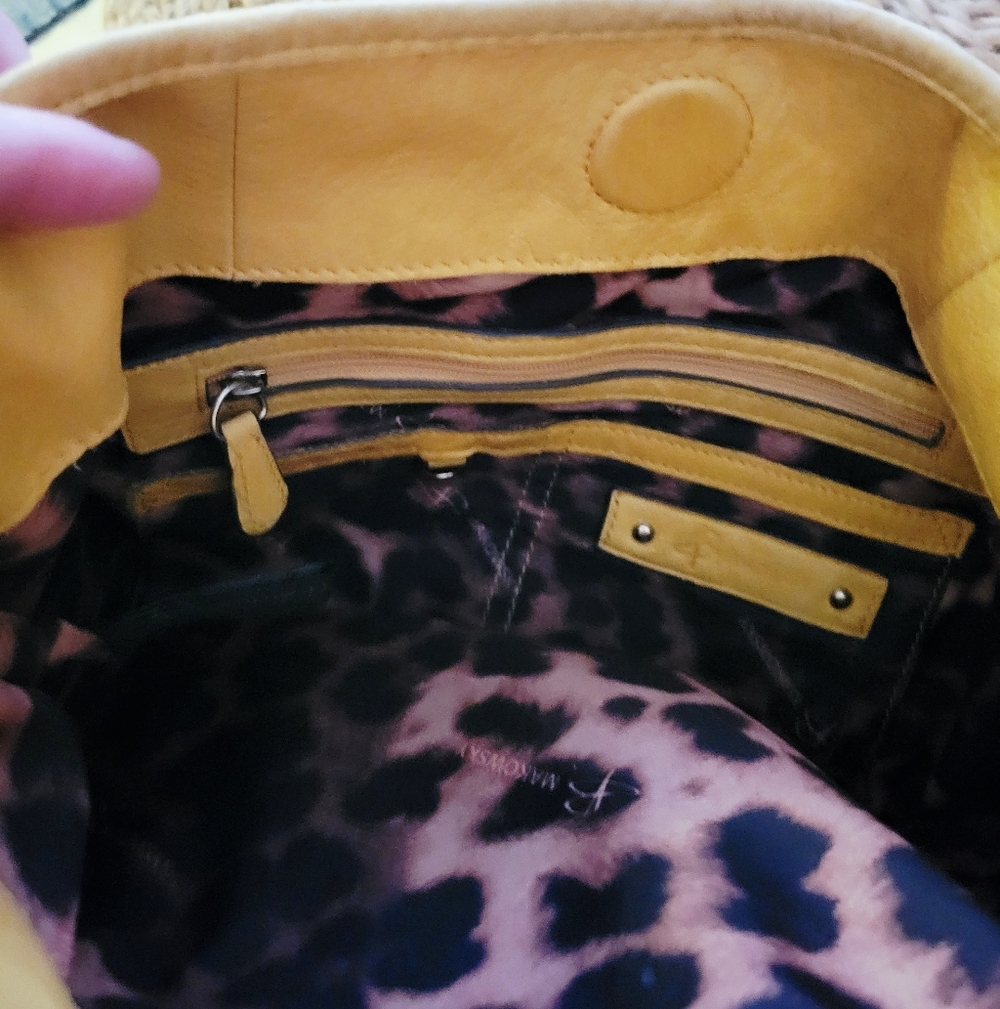 B Makowsky Yellow Leather Shoulder Bag - Picture 5 of 7